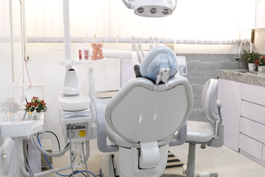 All Dent, Dental Clinic in Ulwe, Navi Mumbai by Dr. Monika Sonawane, a highly respected dentist.